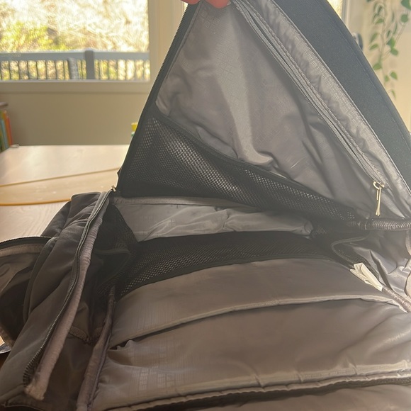 JuJuBe XY Collection Hatch Backpack Dad/Mom Diaper Bag Changing Pad - Carbon - Picture 9 of 10